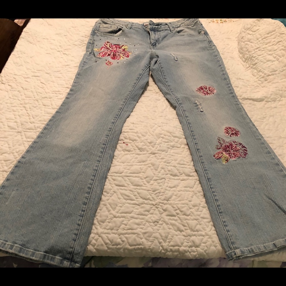 NO BOUNDARIES RETRO FADED JEANS W EMBROIDERY